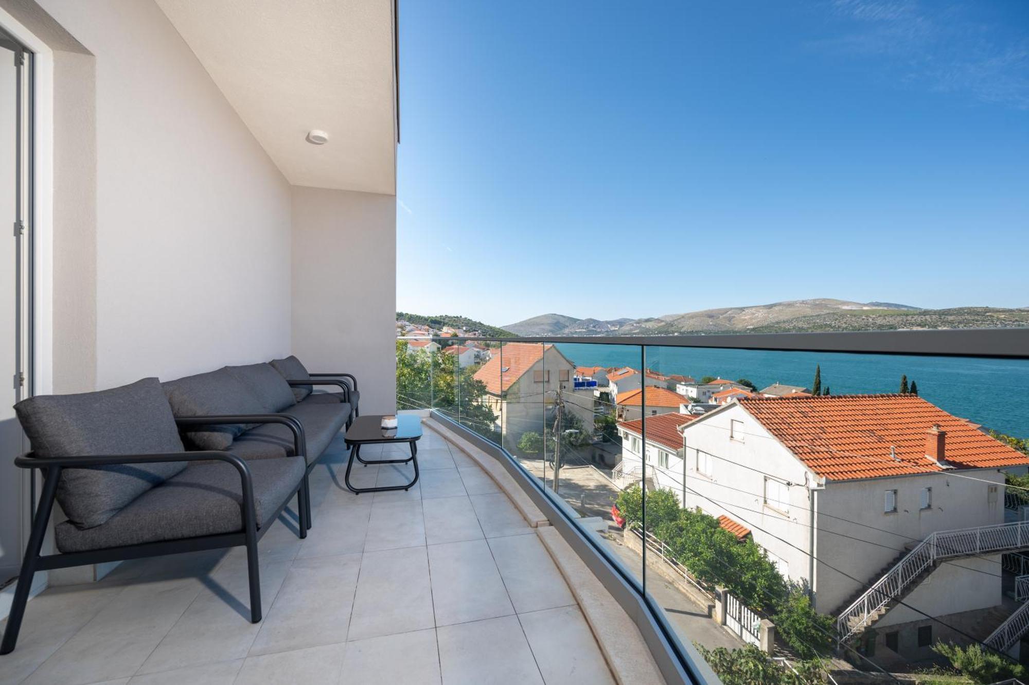 Apartments Filipo Trogir Exterior photo